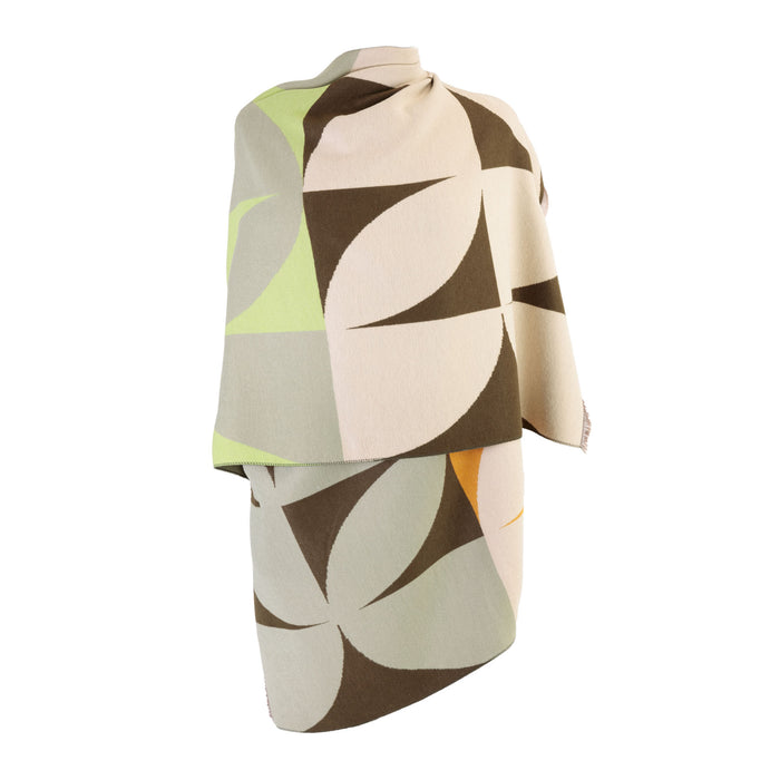 Leaf Super Soft Cape Olive Mix