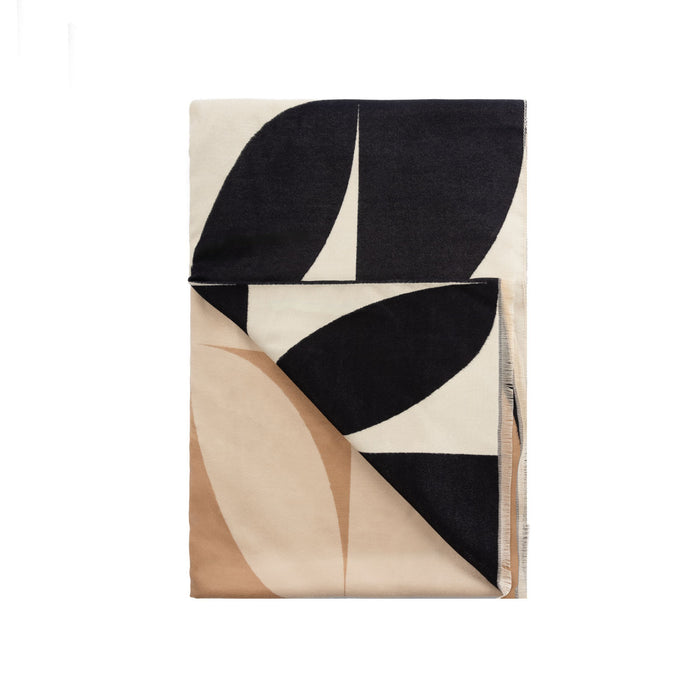 Leaf Super Soft Cape Black Mix